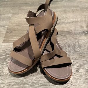 Merrell Tan Women's Sandals